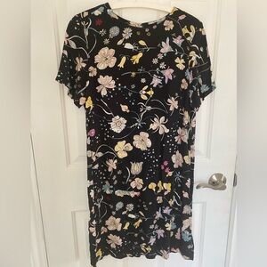 Cute Light Cotten Dress from H and M. Size 10. Great condition